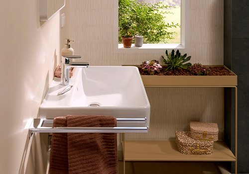 Ein montiertes Waschbecken von der Seite